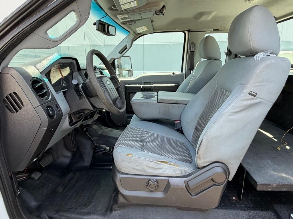 Ford Super Duty F-250 SRW  2013