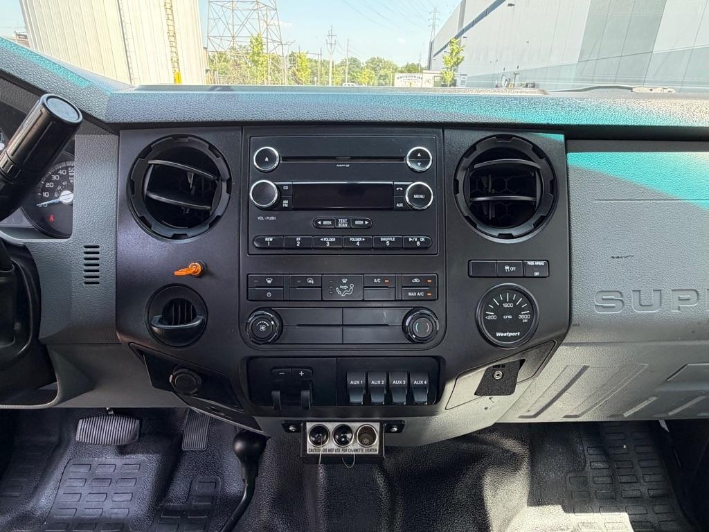 Ford Super Duty F-250 SRW  2013