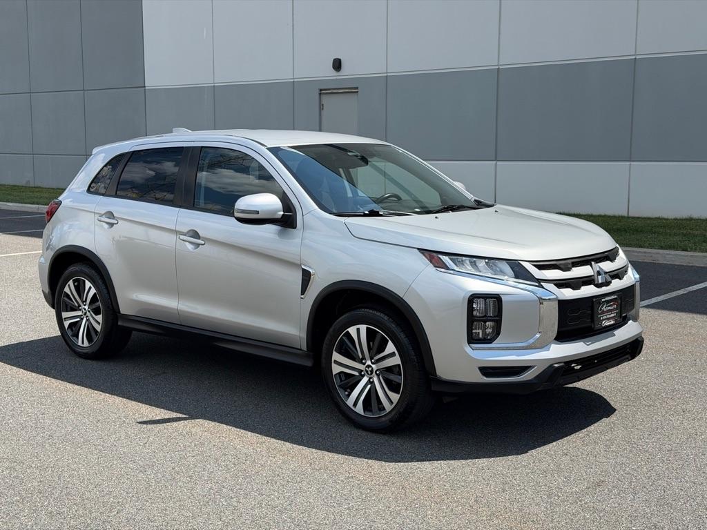 Mitsubishi Outlander Sport  2021