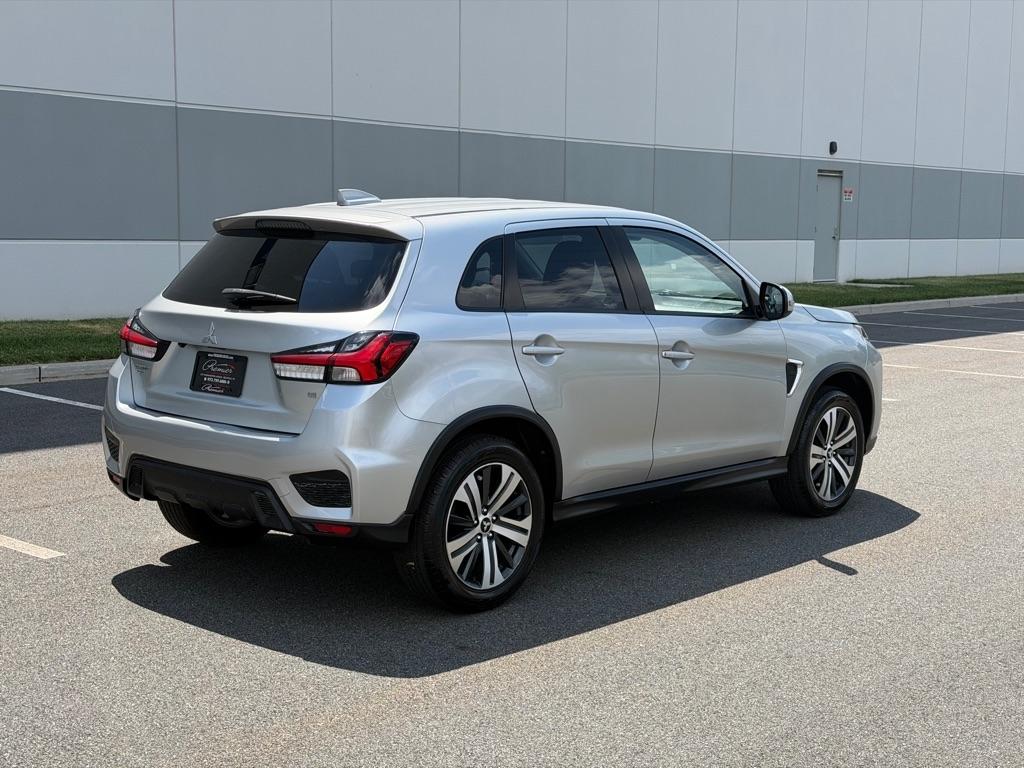 Mitsubishi Outlander Sport  2021