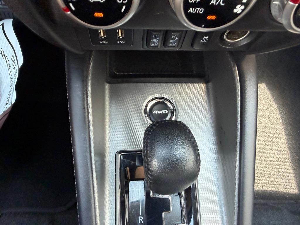 Mitsubishi Outlander Sport  2021