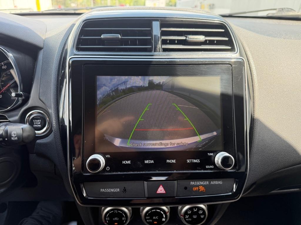 Mitsubishi Outlander Sport  2021