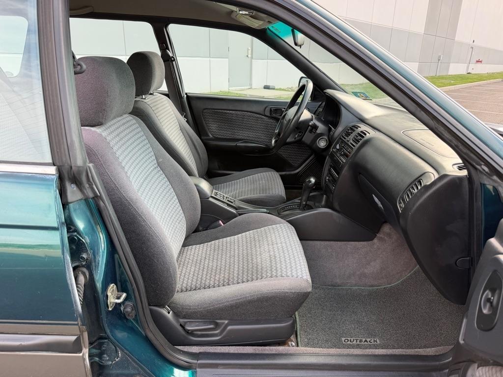 Subaru Legacy Wagon Outback 1999