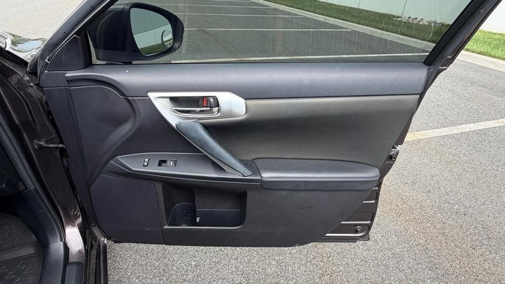 Lexus CT 200h FWD 4dr Hybrid 2012