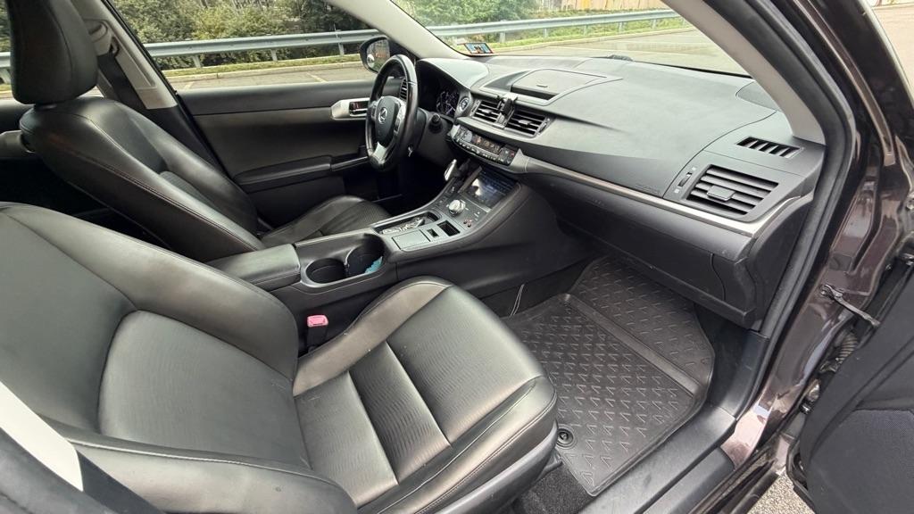 Lexus CT 200h FWD 4dr Hybrid 2012
