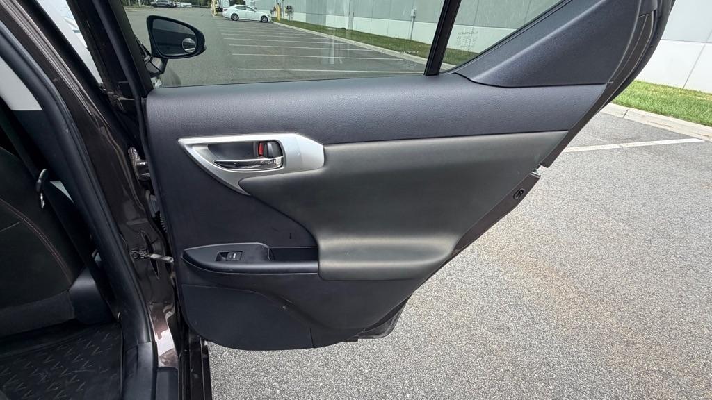 Lexus CT 200h FWD 4dr Hybrid 2012