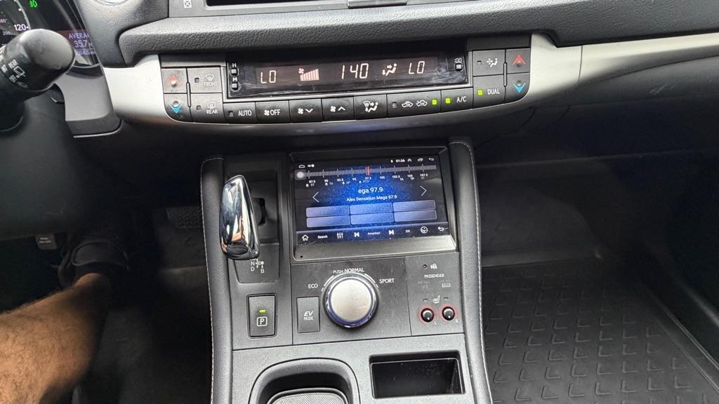 Lexus CT 200h FWD 4dr Hybrid 2012