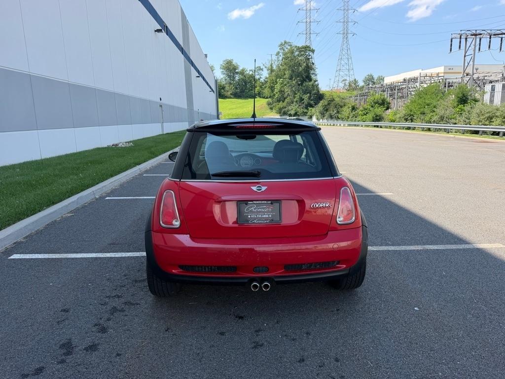 MINI Cooper Hardtop  2005