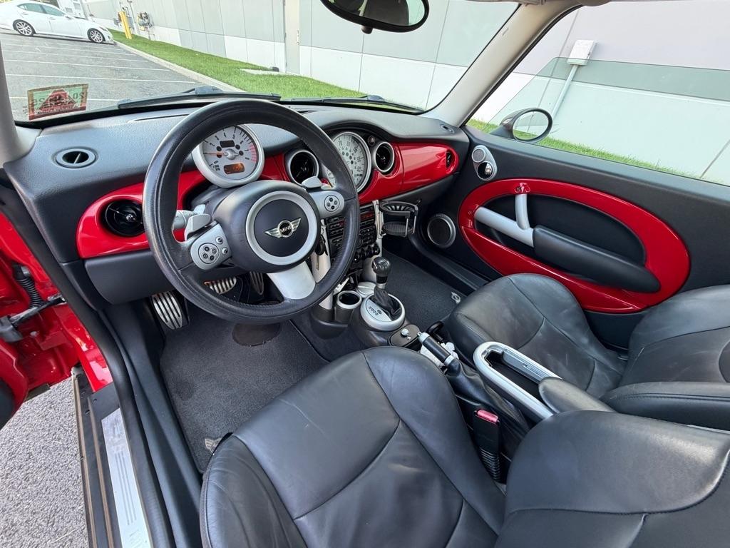 MINI Cooper Hardtop  2005