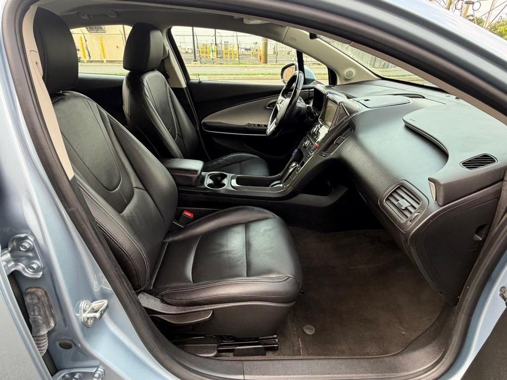 Chevrolet Volt  2014