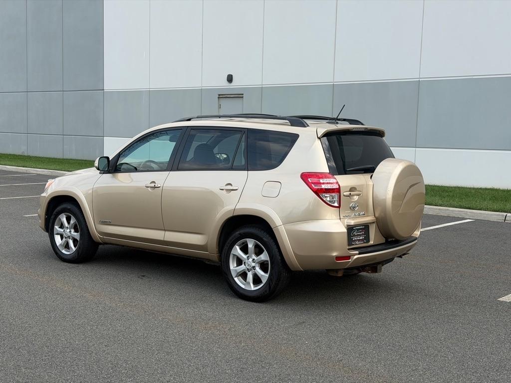 Toyota RAV4 4WD 4dr V6 5-Spd AT Ltd (Natl) 2010