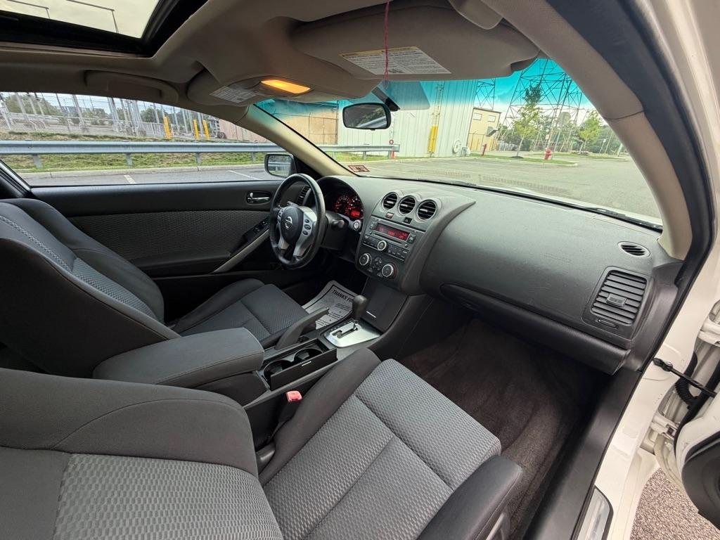 Nissan Altima 2dr Cpe I4 CVT 2.5 S 2008