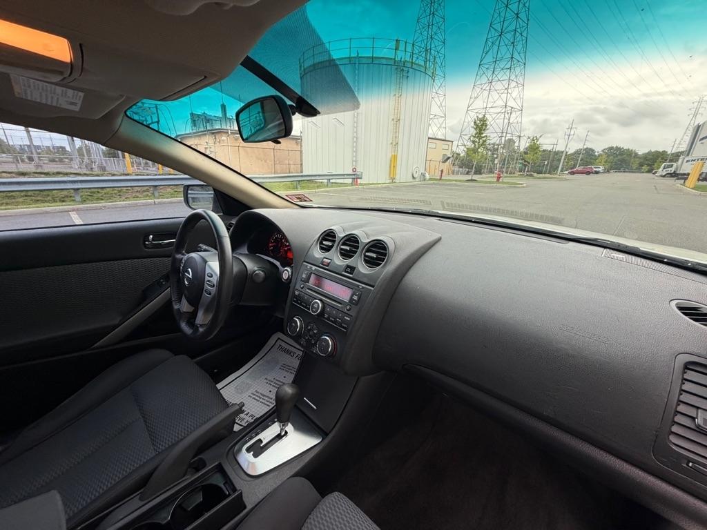 Nissan Altima 2dr Cpe I4 CVT 2.5 S 2008