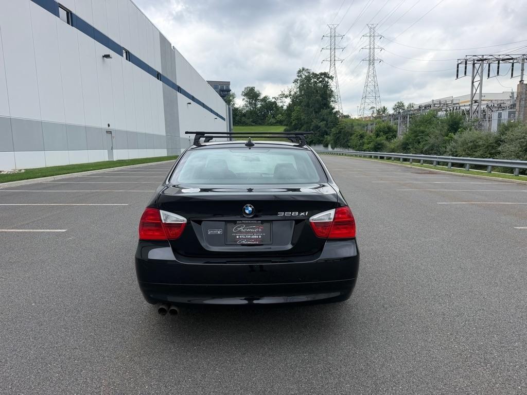 BMW 3 Series 4dr Sdn 328xi AWD 2007