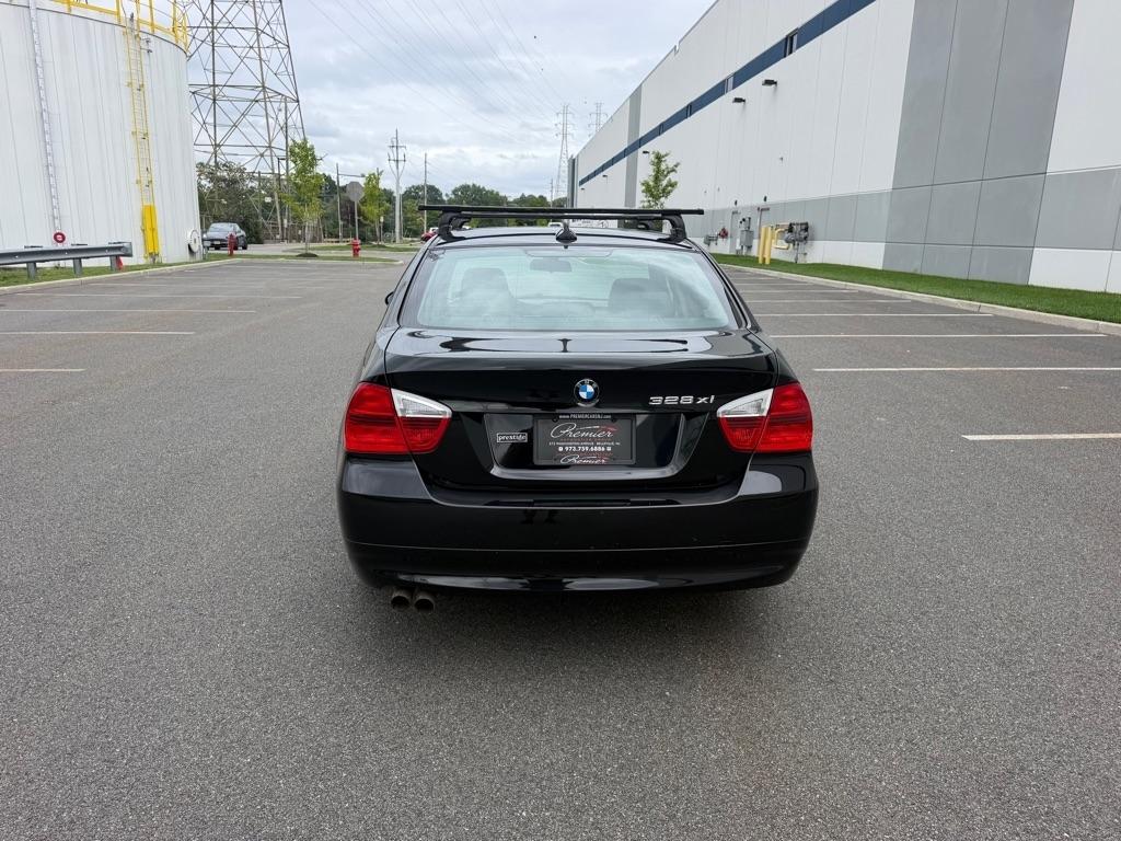 BMW 3 Series 4dr Sdn 328xi AWD 2007