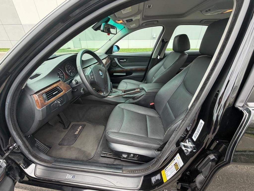 BMW 3 Series 4dr Sdn 328xi AWD 2007