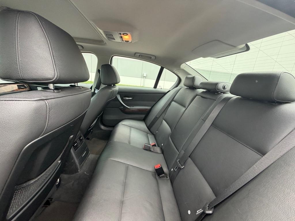 BMW 3 Series 4dr Sdn 328xi AWD 2007