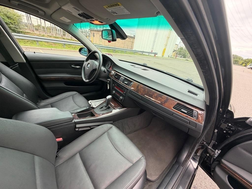 BMW 3 Series 4dr Sdn 328xi AWD 2007