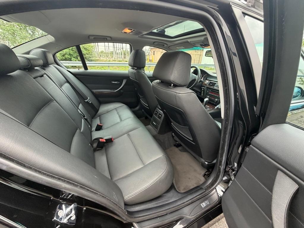 BMW 3 Series 4dr Sdn 328xi AWD 2007