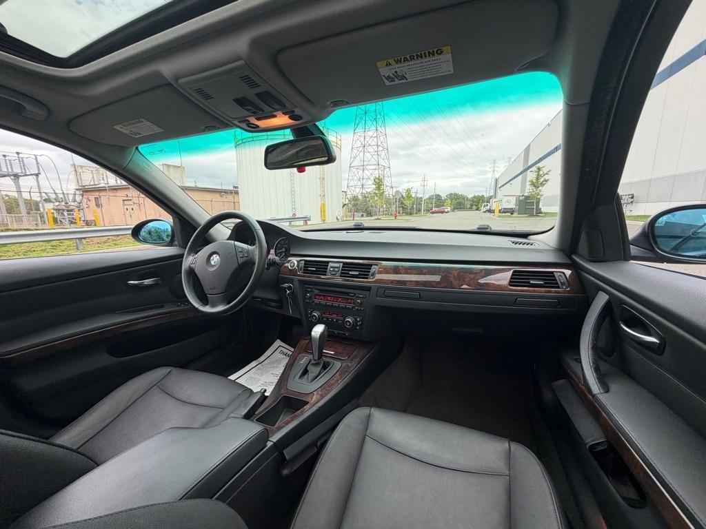 BMW 3 Series 4dr Sdn 328xi AWD 2007