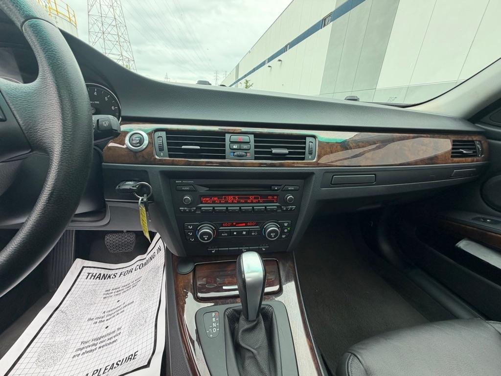 BMW 3 Series 4dr Sdn 328xi AWD 2007