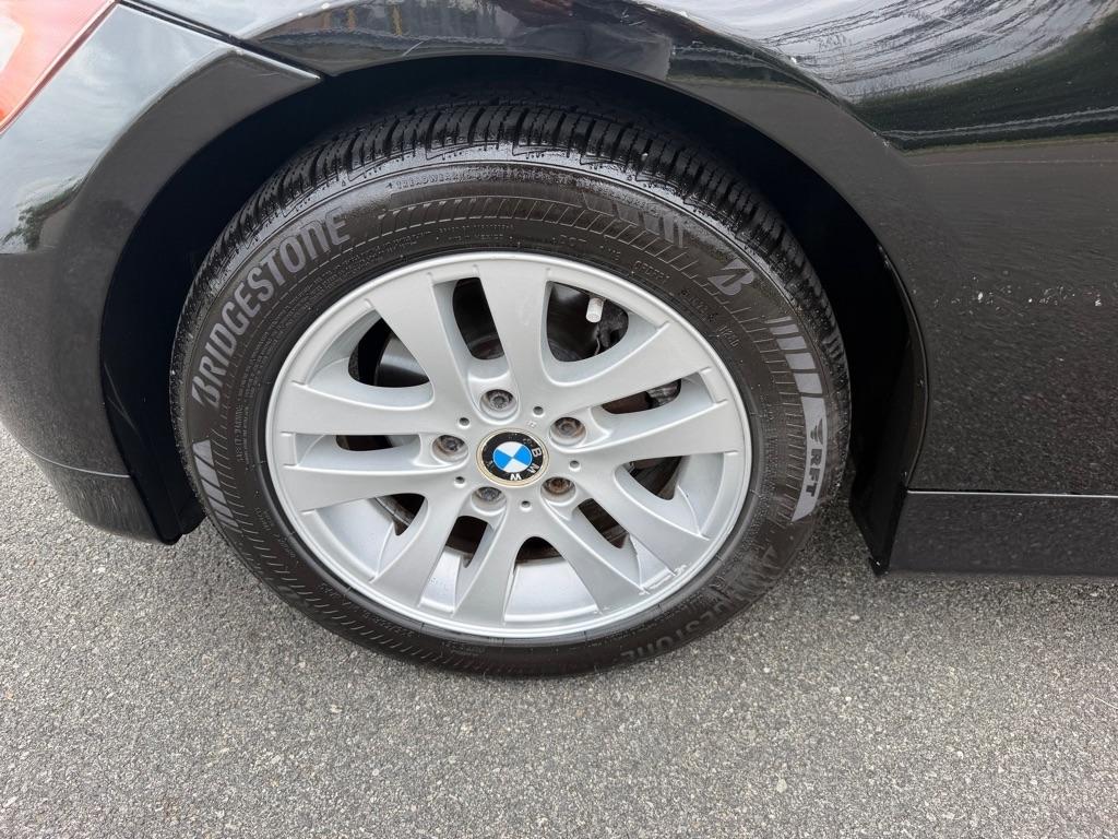 BMW 3 Series 4dr Sdn 328xi AWD 2007