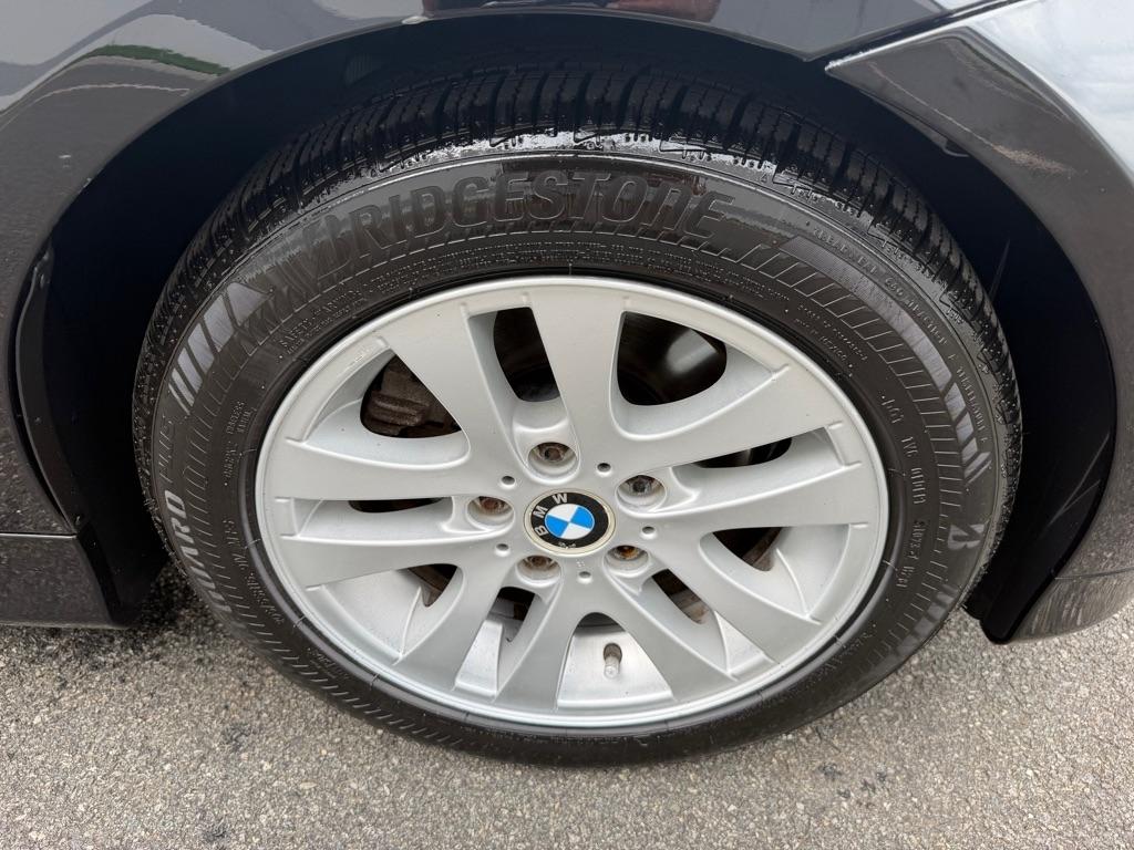 BMW 3 Series 4dr Sdn 328xi AWD 2007
