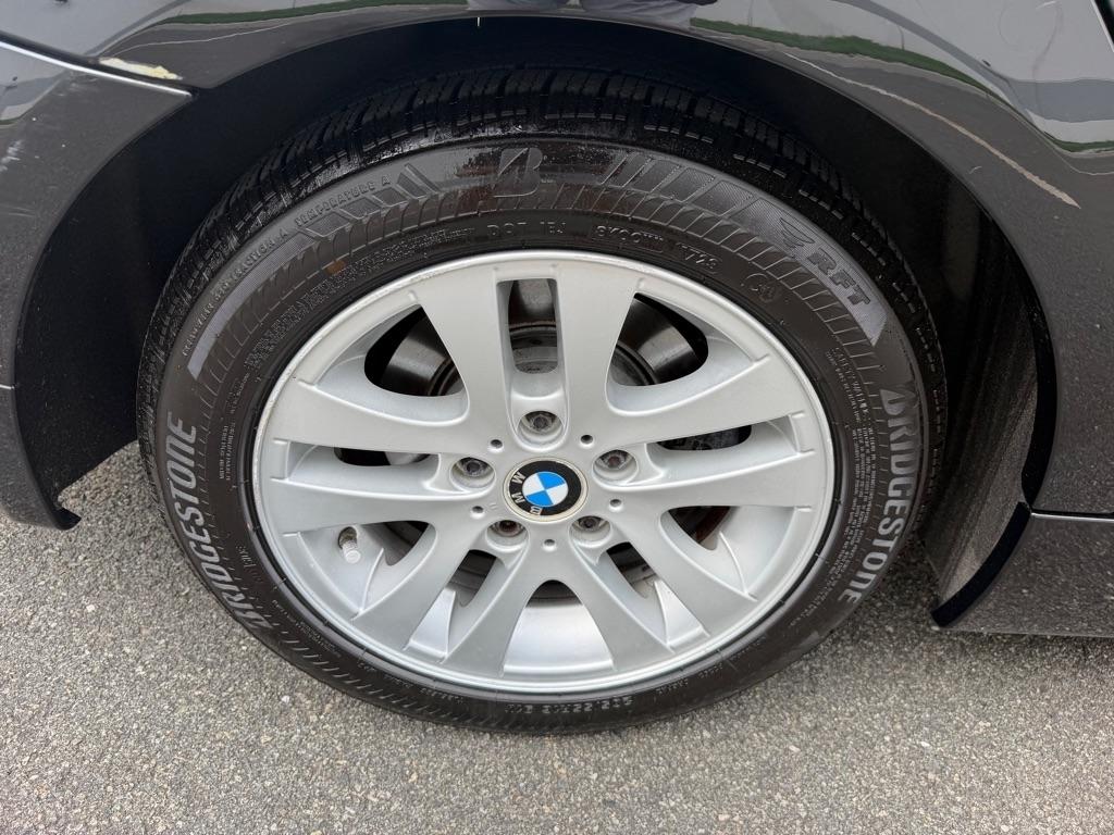 BMW 3 Series 4dr Sdn 328xi AWD 2007