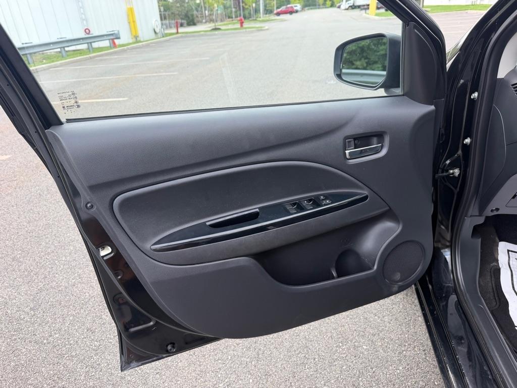 Mitsubishi Mirage G4  2017
