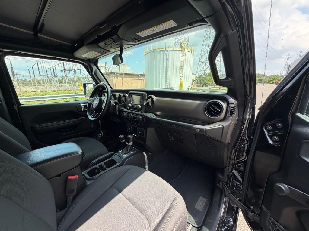 Jeep Wrangler  2018