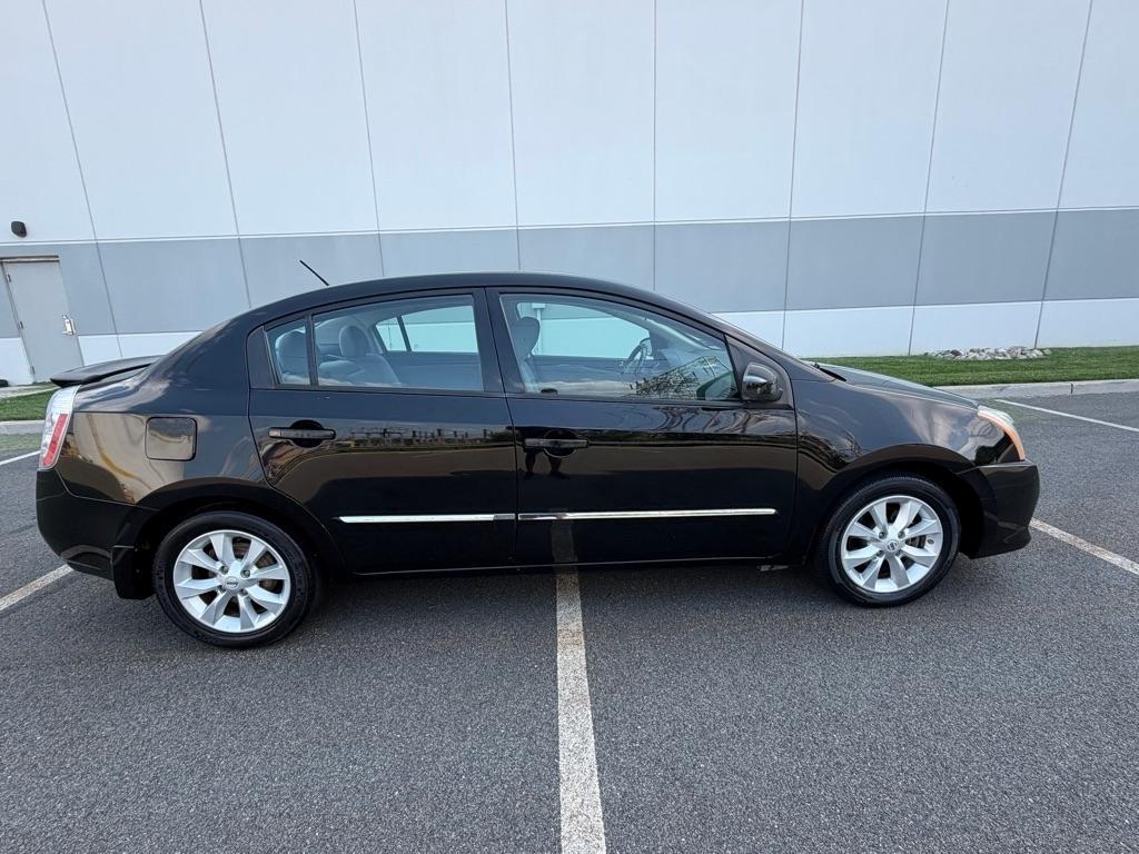 Nissan Sentra 4dr Sdn I4 CVT 2.0 SL 2011