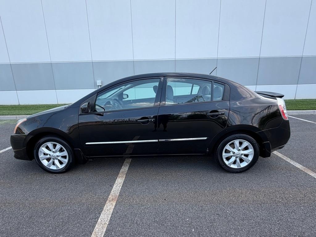 Nissan Sentra 4dr Sdn I4 CVT 2.0 SL 2011