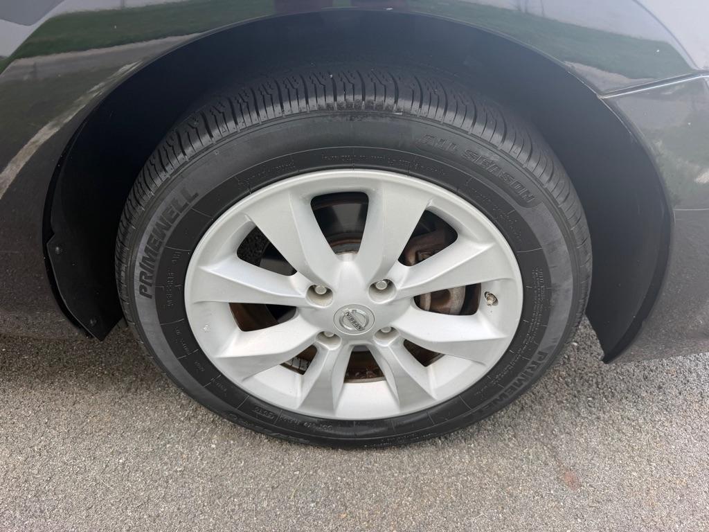 Nissan Sentra 4dr Sdn I4 CVT 2.0 SL 2011