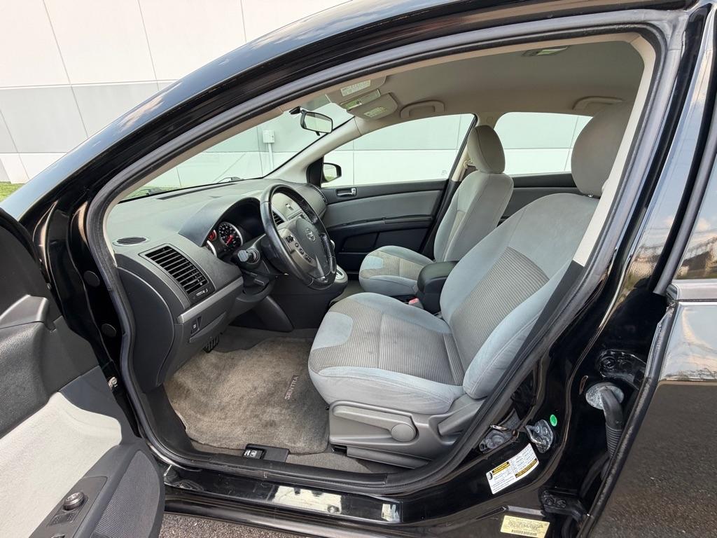 Nissan Sentra 4dr Sdn I4 CVT 2.0 SL 2011