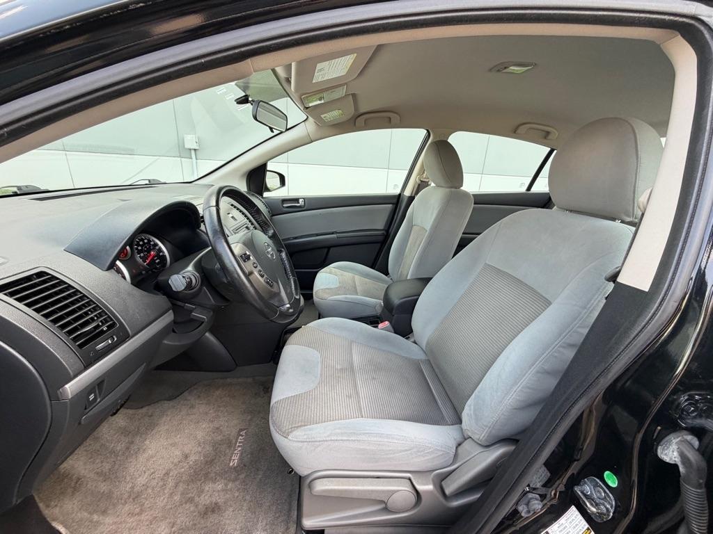 Nissan Sentra 4dr Sdn I4 CVT 2.0 SL 2011