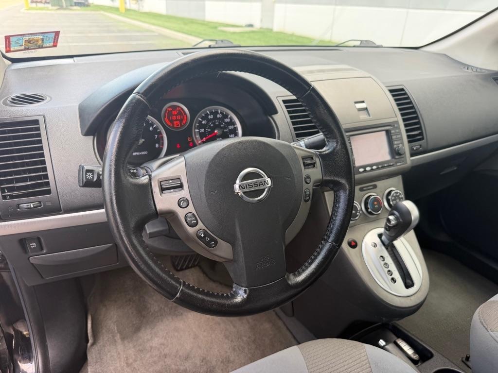 Nissan Sentra 4dr Sdn I4 CVT 2.0 SL 2011