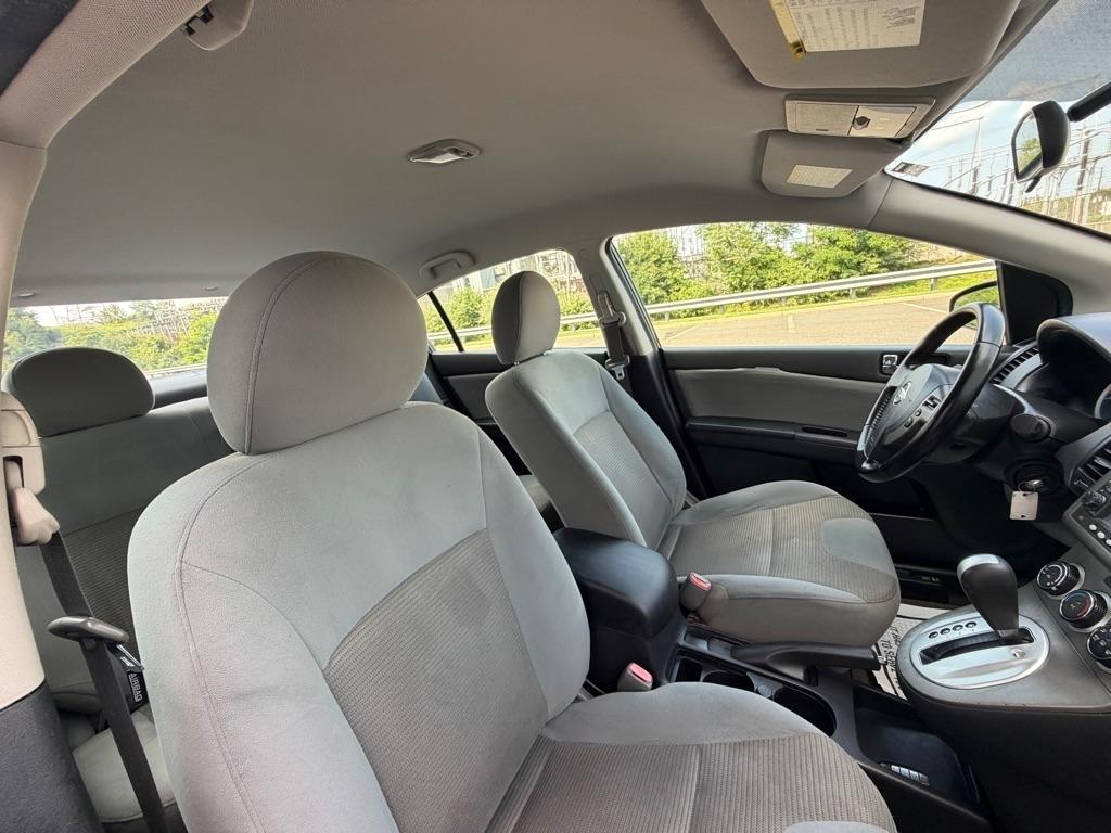 Nissan Sentra 4dr Sdn I4 CVT 2.0 SL 2011