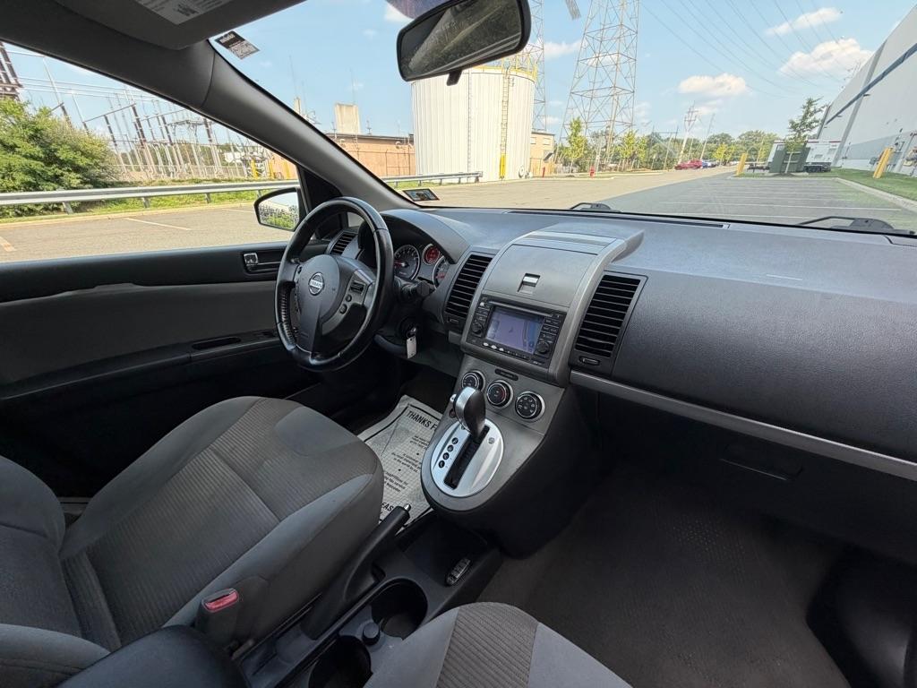 Nissan Sentra 4dr Sdn I4 CVT 2.0 SL 2011