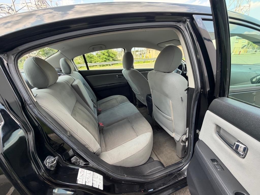 Nissan Sentra 4dr Sdn I4 CVT 2.0 SL 2011