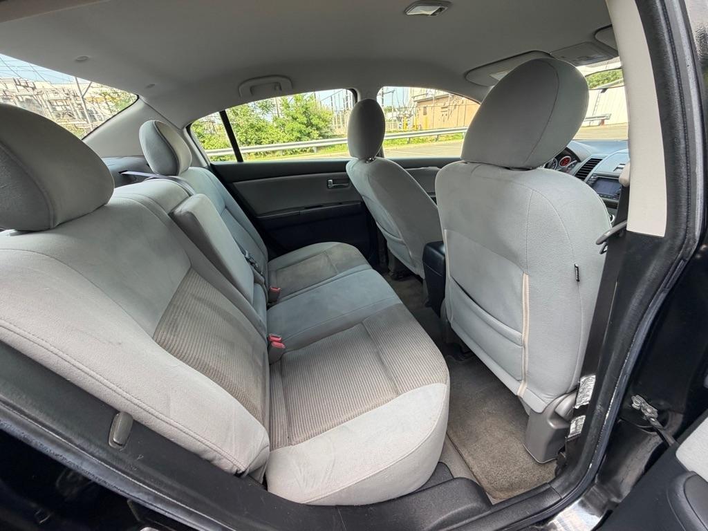 Nissan Sentra 4dr Sdn I4 CVT 2.0 SL 2011