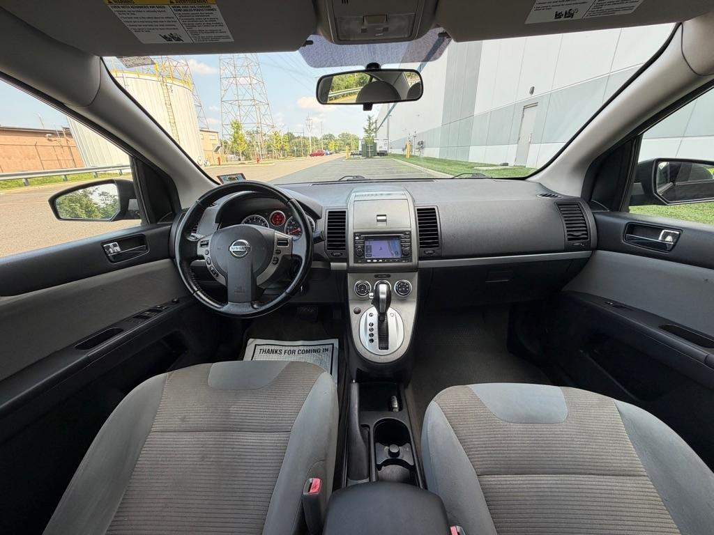 Nissan Sentra 4dr Sdn I4 CVT 2.0 SL 2011