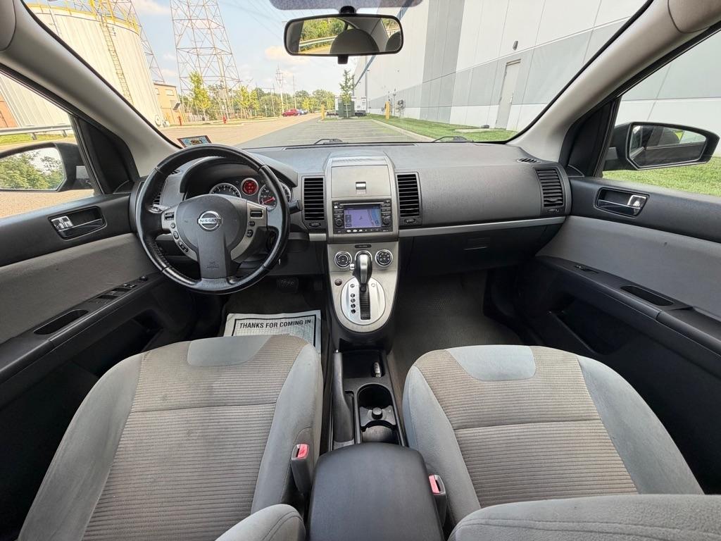 Nissan Sentra 4dr Sdn I4 CVT 2.0 SL 2011
