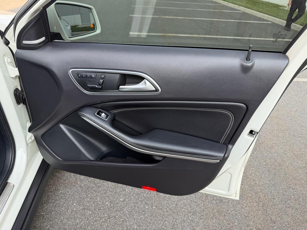 Mercedes-Benz GLA-Class 4MATIC 4dr GLA 250 2015
