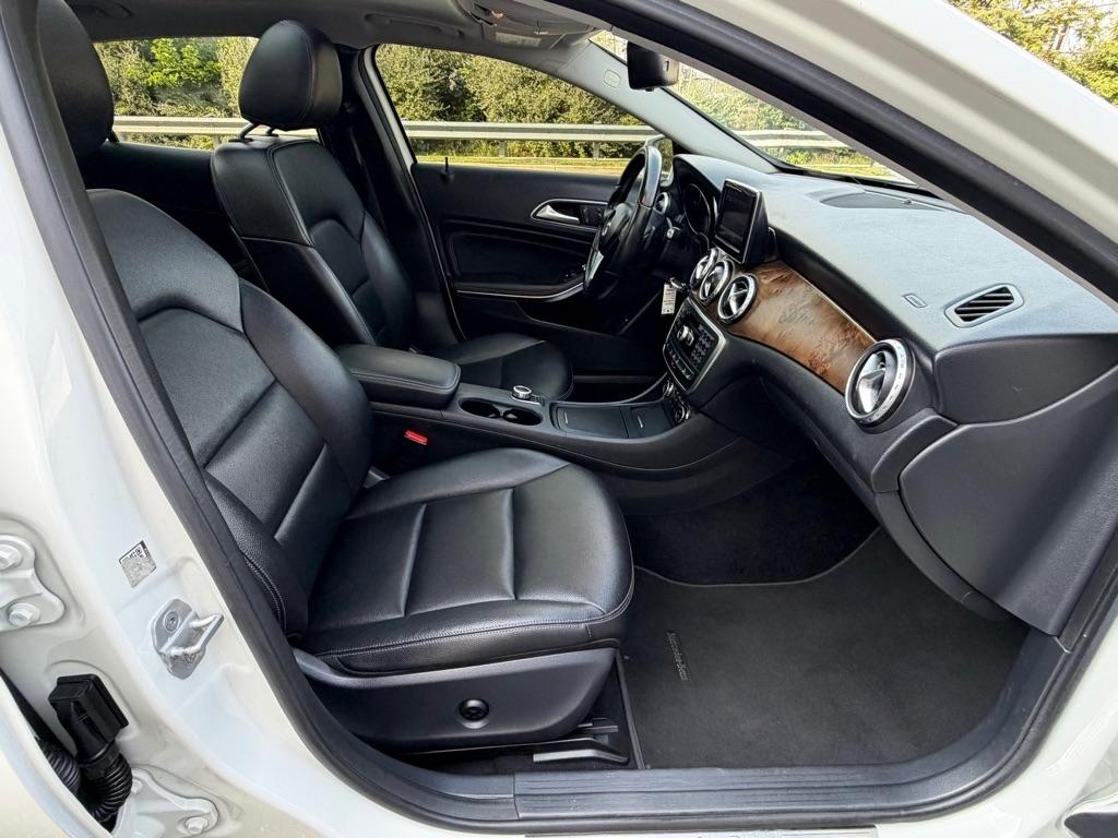 Mercedes-Benz GLA-Class 4MATIC 4dr GLA 250 2015