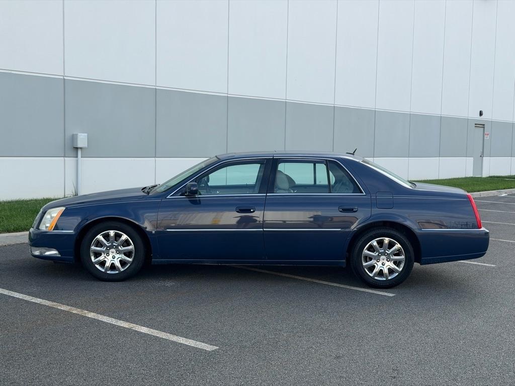 Cadillac DTS 4dr Sdn w/1SD 2008