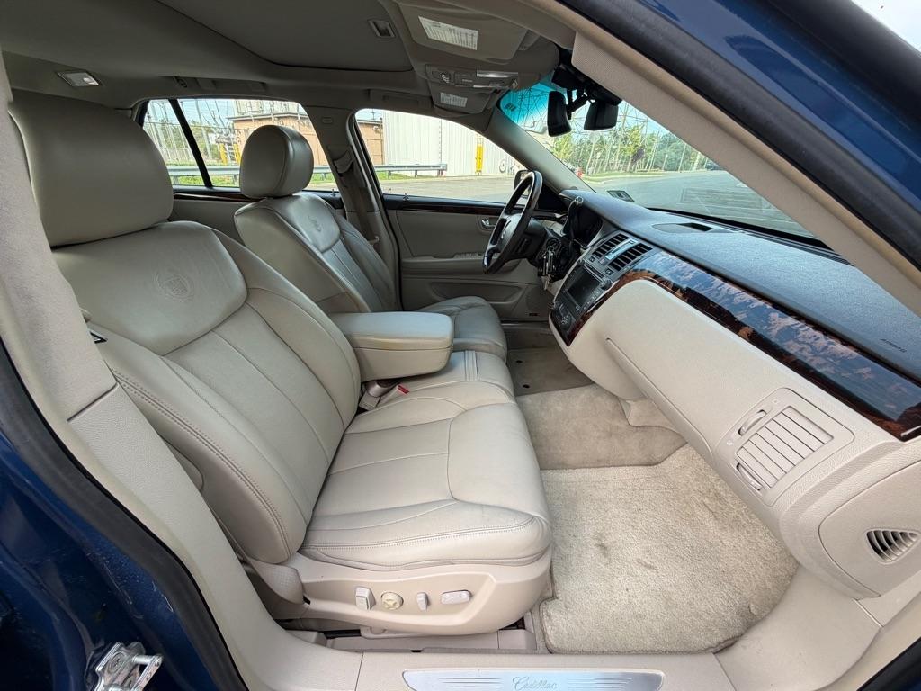 Cadillac DTS 4dr Sdn w/1SD 2008