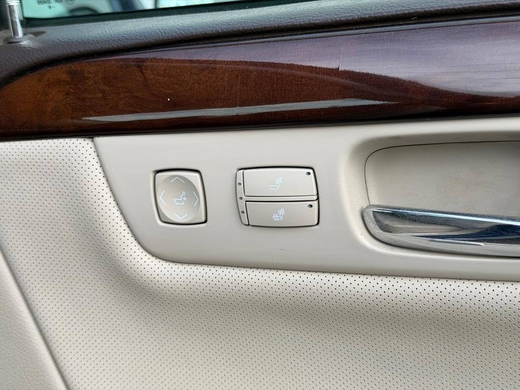 Cadillac DTS 4dr Sdn w/1SD 2008