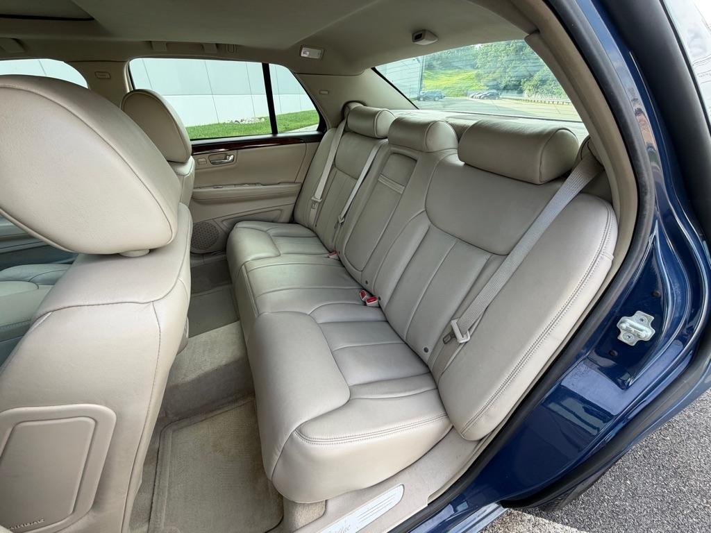 Cadillac DTS 4dr Sdn w/1SD 2008