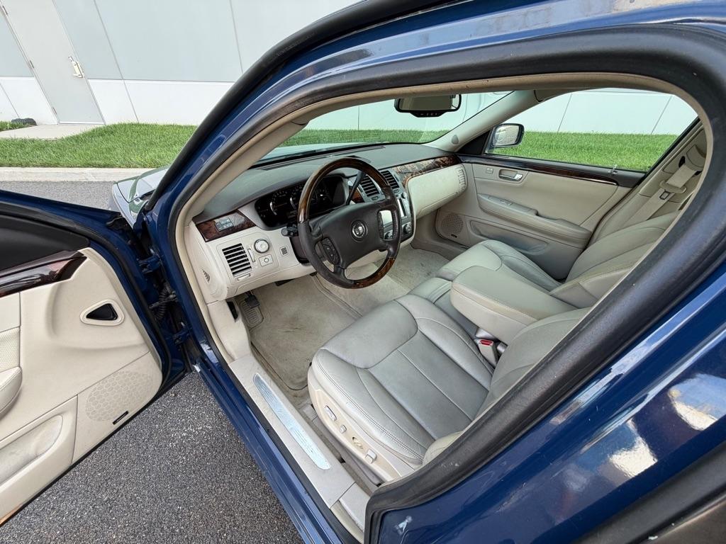 Cadillac DTS 4dr Sdn w/1SD 2008