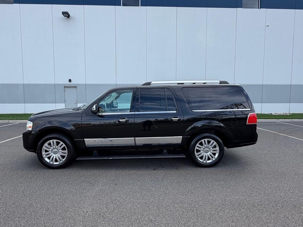 Lincoln Navigator L 4WD 4dr 2012